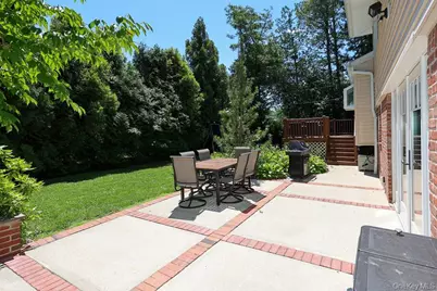 238 Birch Drive, Roslyn, NY 11576 - Photo 37