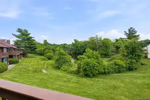 262 Old Farm Ln, Mohegan Lake, NY 10547 - Photo 23