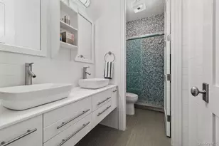 9 Ash St, Monsey, NY 10952 - Photo 35