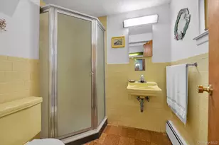 2961 Hewlett Ave, Merrick, NY 11566 - Photo 15