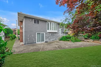 2961 Hewlett Avenue, Merrick, NY 11566 - Photo 17