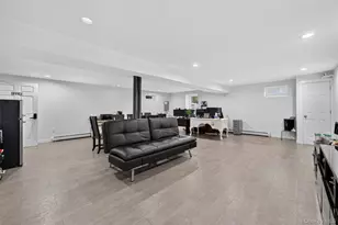 4 Shaker Ct, New Windsor, NY 12553 - Photo 37