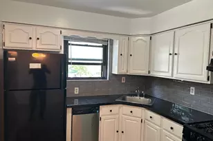 284 Sneden Pl W, Spring Valley, NY 10977 - Photo 5