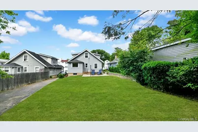 9 Howard Avenue, White Plains, NY 10606 - Photo 15