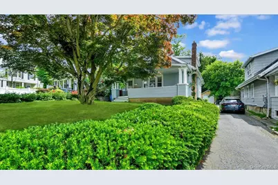 9 Howard Avenue, White Plains, NY 10606 - Photo 1