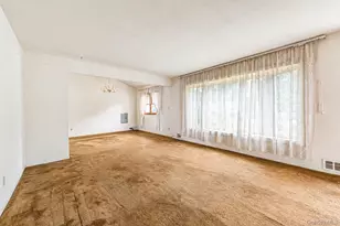 1614 N Gardiner Dr, Bay Shore, NY 11706 - Photo 11