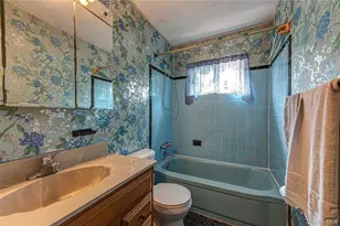 1614 N Gardiner Dr, Bay Shore, NY 11706 - Photo 19