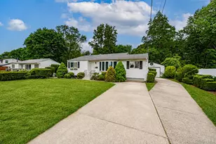 1614 N Gardiner Dr, Bay Shore, NY 11706 - Photo 33