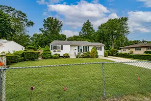 1614 N Gardiner Dr, Bay Shore, NY 11706 - Photo 37