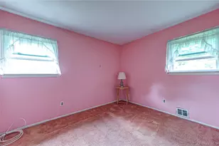 1614 N Gardiner Dr, Bay Shore, NY 11706 - Photo 17