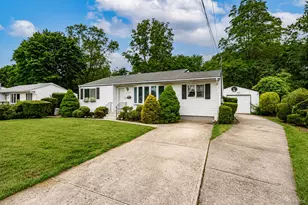1614 N Gardiner Dr, Bay Shore, NY 11706 - Photo 35