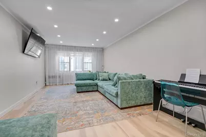1203 E Broadway #G13, Hewlett, NY 11557 - Photo 3