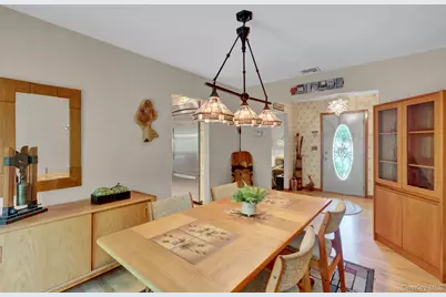 1304 Sycamore Avenue, Bohemia, NY 11716 - Photo 11