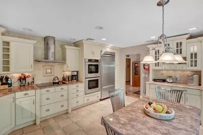 1304 Sycamore Avenue, Bohemia, NY 11716 - Photo 5