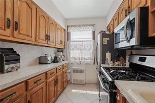 18-77 Hart St, Ridgewood, NY 11385 - Photo 19