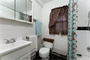70 Massachusetts Ave, Bay Shore, NY 11706 - Photo 17