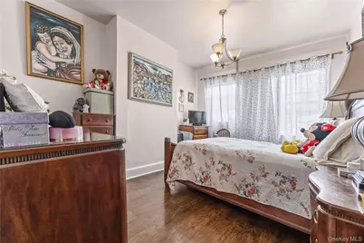 1804 Muliner Avenue, Bronx, NY 10462 - Photo 11