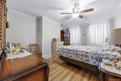 1804 Muliner Avenue, Bronx, NY 10462 - Photo 27