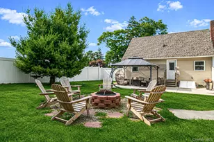 34 Weichers St, Ronkonkoma, NY 11779 - Photo 7