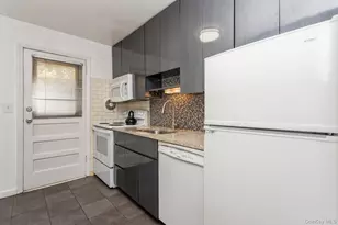 51 Cross St, Bronxville, NY 10708 - Photo 7