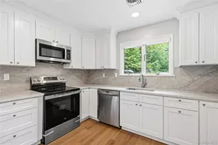 35 S Quincy Ct S, Goldens Bridge, NY 10526 - Photo 3