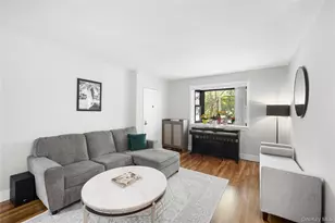 58-42 246th Crescent, Douglaston, NY 11362 - Photo 3