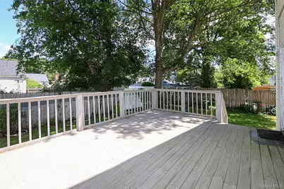 25A Reynolds Street #A, Huntington Station, NY 11746 - Photo 43