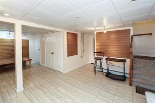25A Reynolds St, Huntington Station, NY 11746 - Photo 29