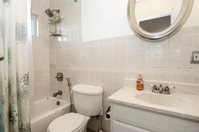 25A Reynolds Street #A, Huntington Station, NY 11746 - Photo 9