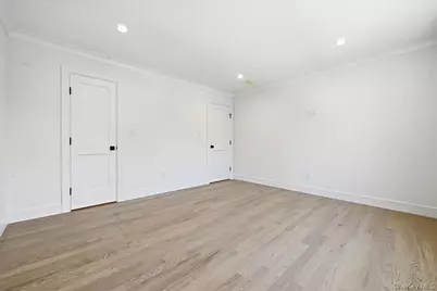 43 Highland Avenue, Port Washington, NY 11050 - Photo 31