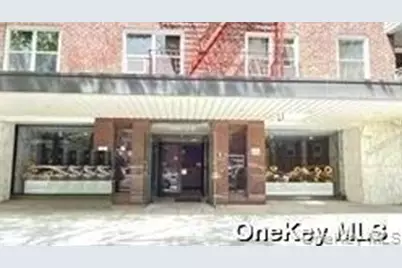 142-05 Roosevelt Avenue #721, Flushing, NY 11354 - Photo 9