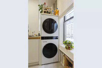 35 Crown #4G, Brooklyn, NY 11225 - Photo 11