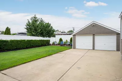 59 Lambert Avenue, Farmingdale, NY 11735 - Photo 19