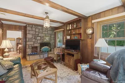 22 Stephens Court, Hauppauge, NY 11788 - Photo 9