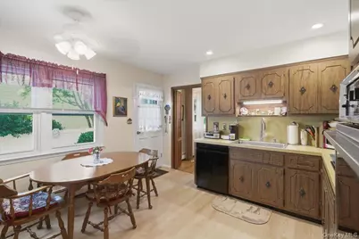 22 Stephens Court, Hauppauge, NY 11788 - Photo 13