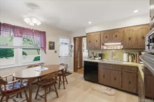 22 Stephens Ct, Hauppauge, NY 11788 - Photo 13