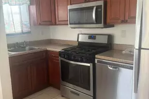 14A Mesereau Ct, Brooklyn, NY 11235 - Photo 3