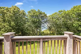 1302 Willow Pond Dr, Riverhead, NY 11901 - Photo 23