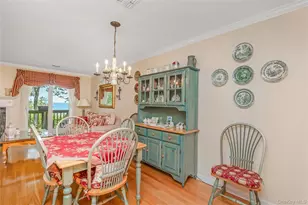 1302 Willow Pond Dr, Riverhead, NY 11901 - Photo 13