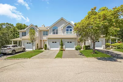 1302 Willow Pond Drive, Riverhead, NY 11901 - Photo 3