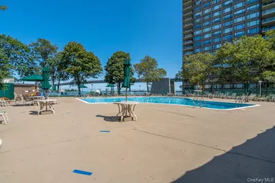 166-25 Powells Cove Boulevard #4M, Whitestone, NY 11357 - Photo 27