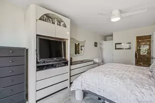 166-25 Powells Cove Blvd, Whitestone, NY 11357 - Photo 19