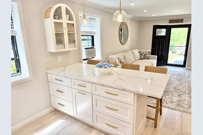 1271 California Road #D-3, Eastchester, NY 10709 - Photo 5