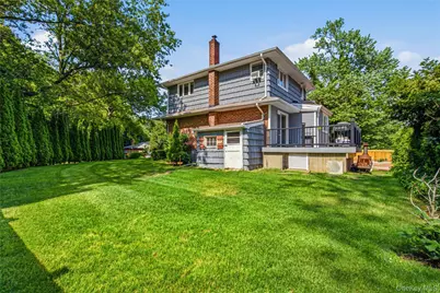 186 N Stratford, Roslyn Heights, NY 11577 - Photo 33