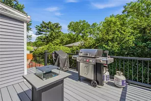 186 N Stratford, Roslyn Heights, NY 11577 - Photo 31