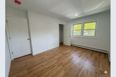 354 Easton Street, Ronkonkoma, NY 11779 - Photo 5