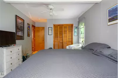 24 Dutchess Hill Road, Poughkeepsie, NY 12601 - Photo 17