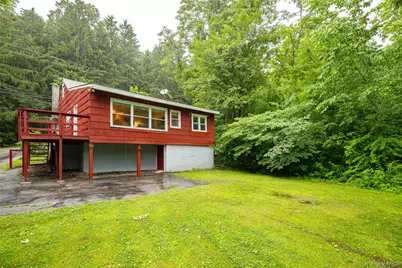 24 Dutchess Hill Road, Poughkeepsie, NY 12601 - Photo 3