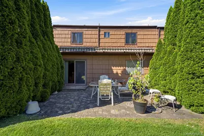128 Scarlett Drive, Commack, NY 11725 - Photo 27