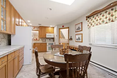 128 Scarlett Drive, Commack, NY 11725 - Photo 17